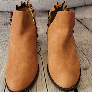 Journee Collection Lennie Ruffle Bootie